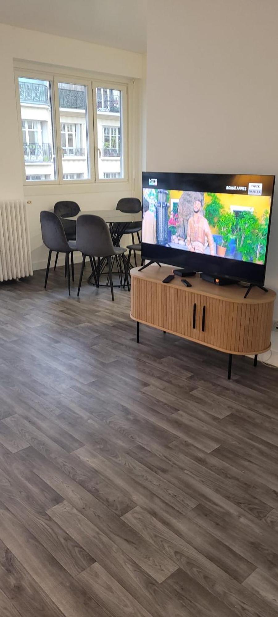 3 Bedrooms 16 - Michel Ange Paris